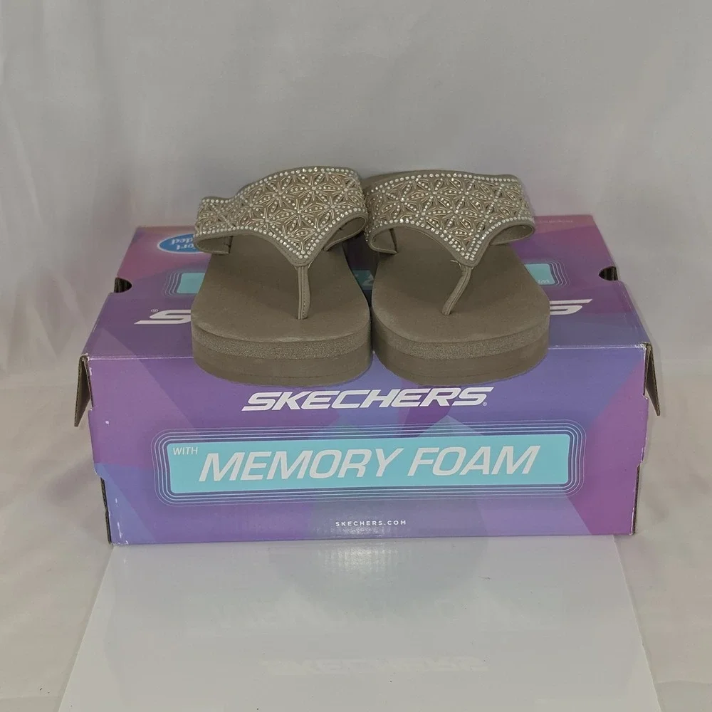 Skechers Yoga Foam Women's Size 10 Taupe Rhinestone Wedge Flip Flop Sandals